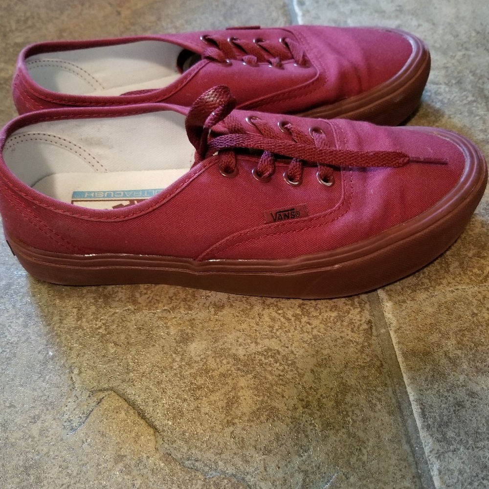 Van's all burgandy top siders